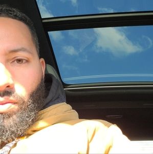 Meet your Posher, Josue